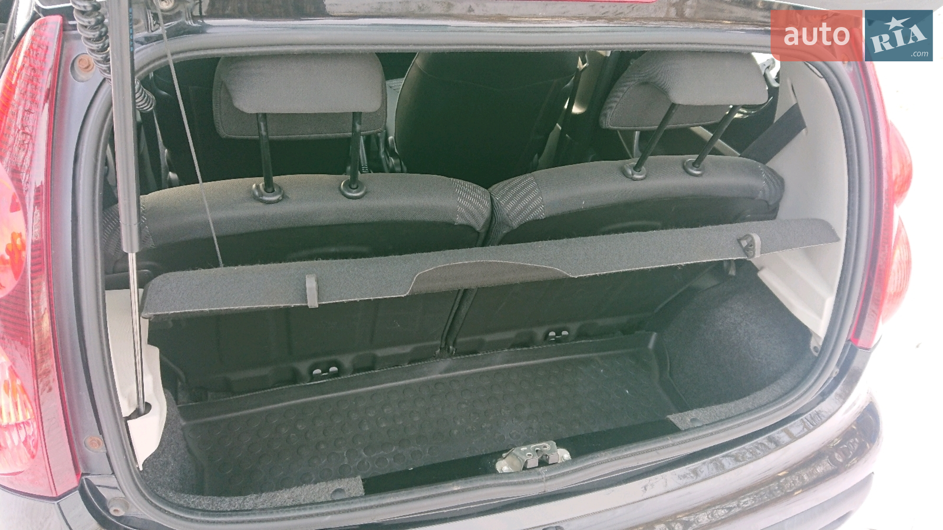 2012 Peugeot 107 - мініатюра 14