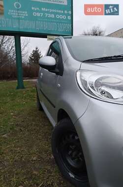 Хетчбек Peugeot 107 2008 в Кам'янець-Подільському