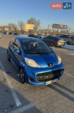 Хэтчбек Peugeot 107 2010 в Софиевской Борщаговке