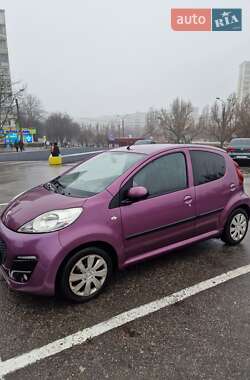 Хэтчбек Peugeot 107 2012 в Харькове