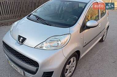 Хетчбек Peugeot 107 2011 в Нікополі