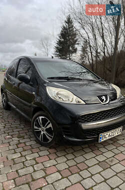 Хетчбек Peugeot 107 2010 в Мостиській