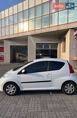 Хетчбек Peugeot 107 2011 в Запоріжжі