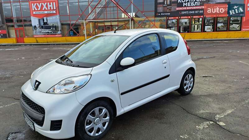 Peugeot 107 2011