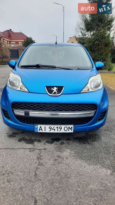 Хетчбек Peugeot 107 2012 в Чернігові