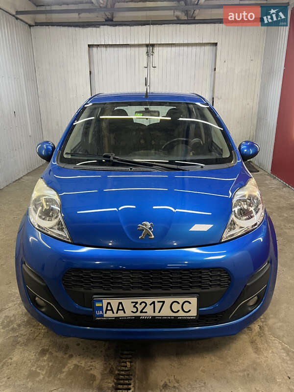 Хэтчбек Peugeot 107 2012 в Киеве