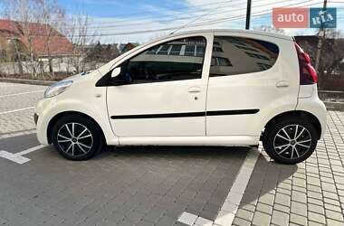 Хэтчбек Peugeot 107 2012 в Виннице