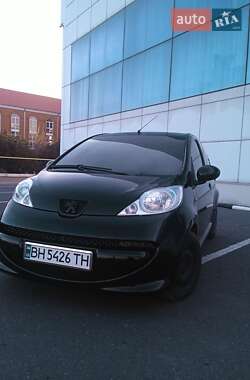 Хэтчбек Peugeot 107 2005 в Белгороде-Днестровском