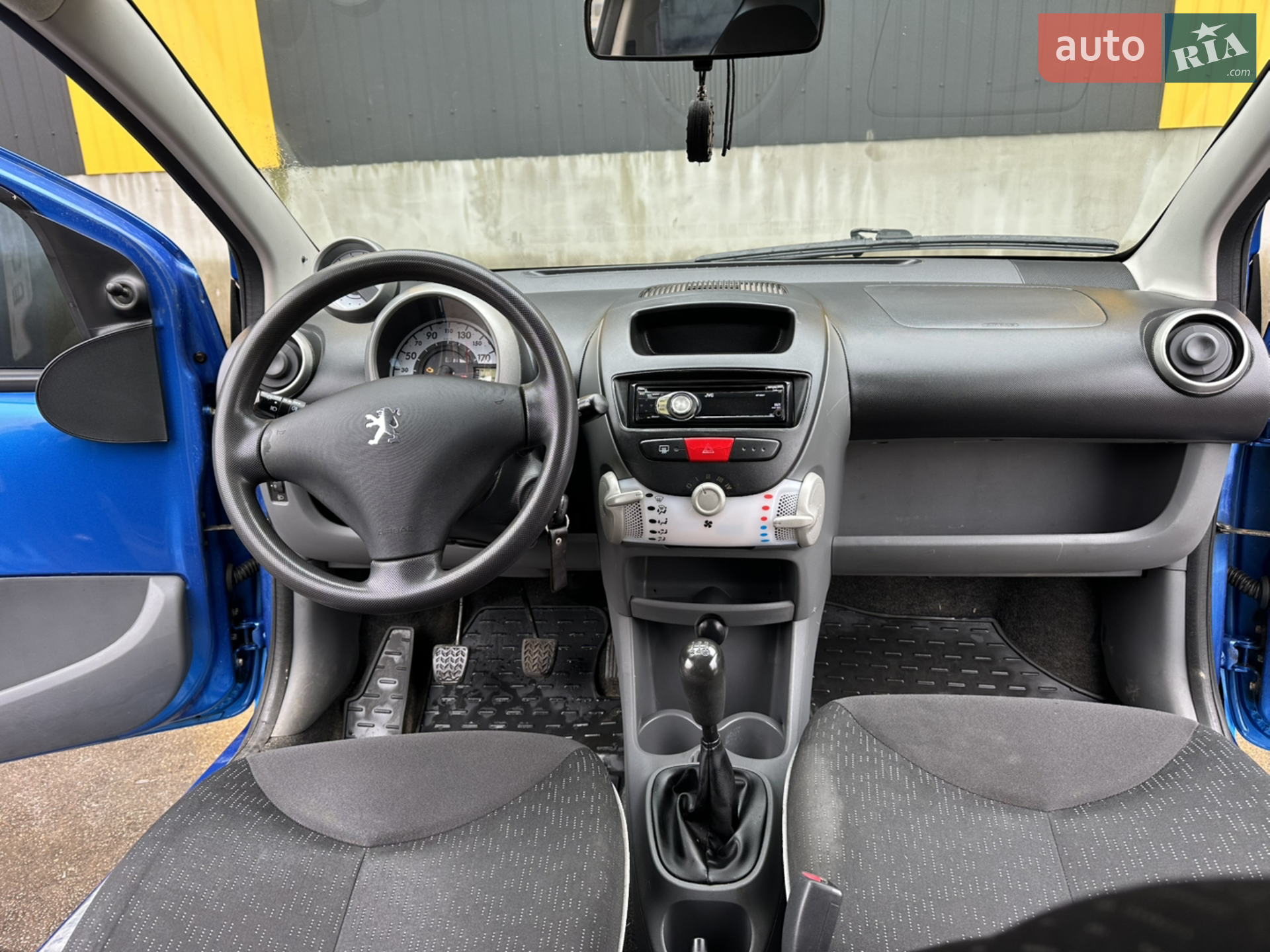 2011 Peugeot 107 - мініатюра 17