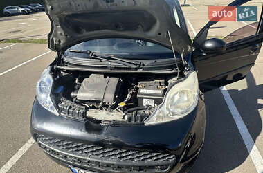 Хэтчбек Peugeot 107 2011 в 