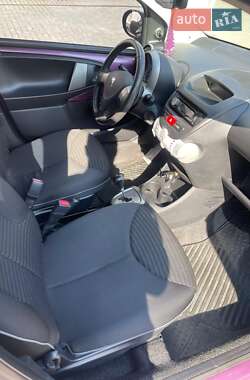Хетчбек Peugeot 107 2014 в 