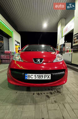 Хэтчбек Peugeot 107 2012 в Кривом Роге