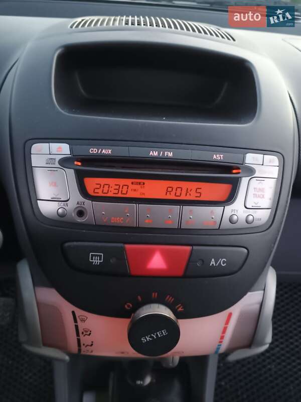 Хетчбек Peugeot 107 2008 в Кам'янець-Подільському