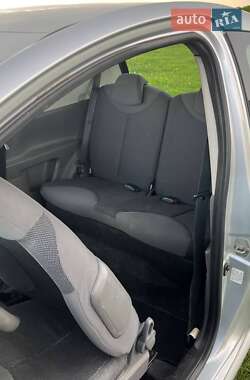 Хэтчбек Peugeot 107 2007 в 