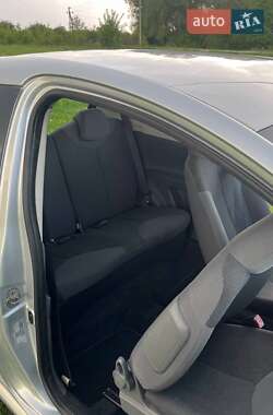 Хэтчбек Peugeot 107 2007 в 