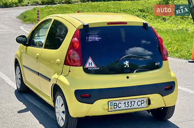 Хетчбек Peugeot 107 2012 в 