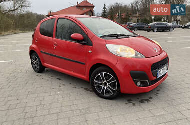 Хетчбек Peugeot 107 2013 в 
