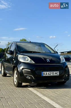 Хетчбек Peugeot 107 2012 в Житомирі