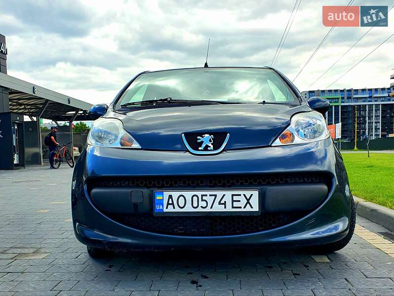 Хетчбек Peugeot 107 2008 в Ужгороді