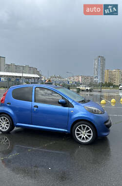 Хэтчбек Peugeot 107 2007 в 