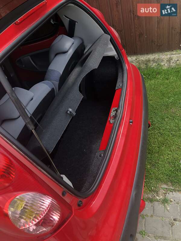 Хетчбек Peugeot 107 2007 в Щирце