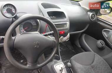 Хэтчбек Peugeot 107 2009 в 