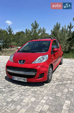Хэтчбек Peugeot 107 2010 в Белогородке
