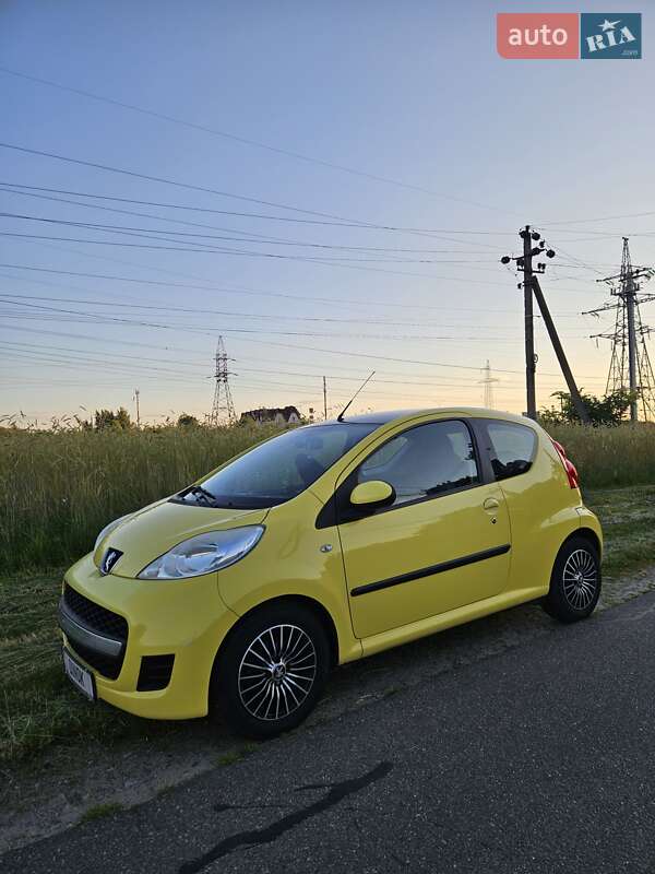 Peugeot 107 2011