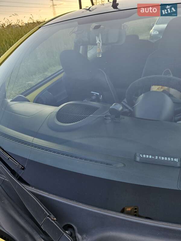 Хэтчбек Peugeot 107 2011 в Киеве