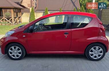 Хэтчбек Peugeot 107 2011 в 