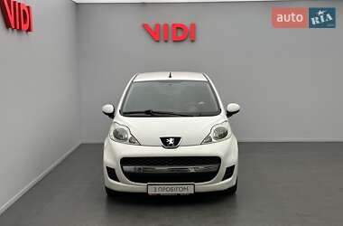 Хетчбек Peugeot 107 2011 в 