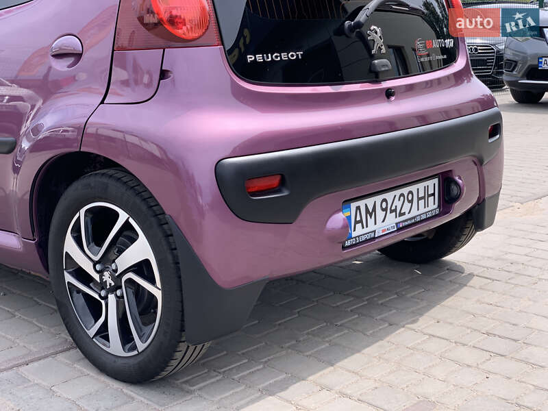 Хетчбек Peugeot 107 2014 в Бердичеві