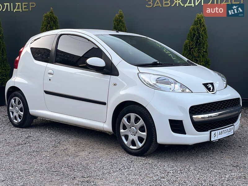 Хетчбек Peugeot 107 2011 в Одесі