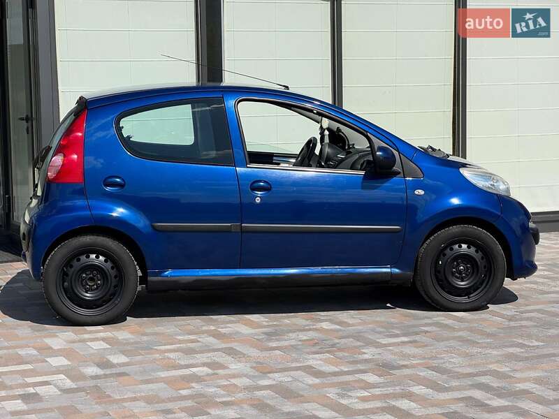 Хэтчбек Peugeot 107 2007 в Киеве