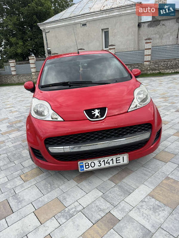 Peugeot 107 2011 Peugeot 107 2011