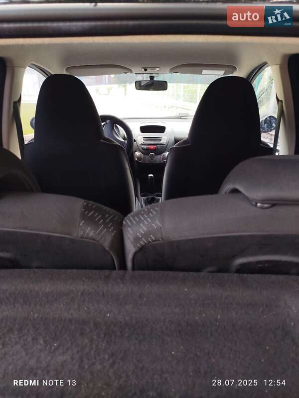 Хэтчбек Peugeot 107 2009 в Луцке