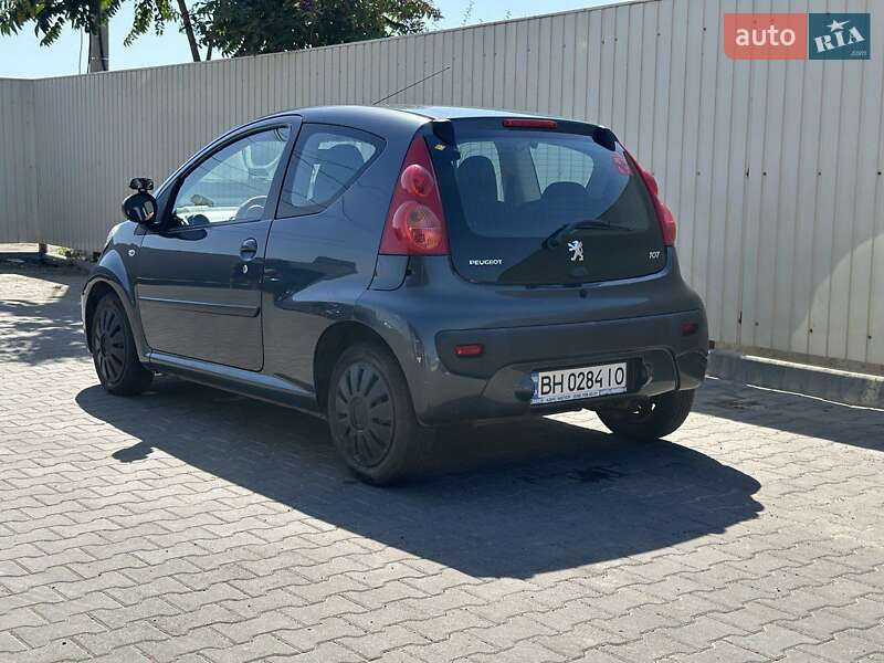 Хэтчбек Peugeot 107 2011 в Одессе