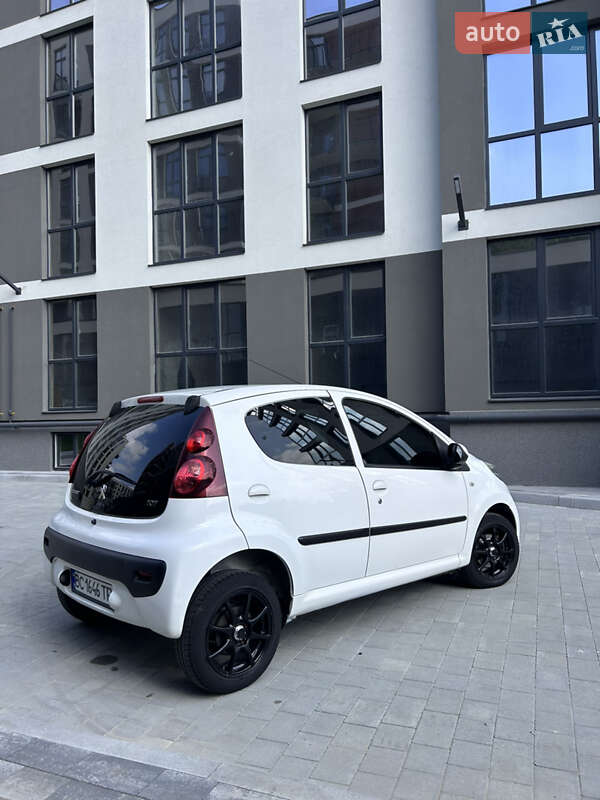 Хетчбек Peugeot 107 2012 в Львові