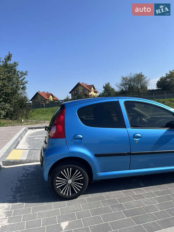 Хетчбек Peugeot 107 2007 в Мостиській