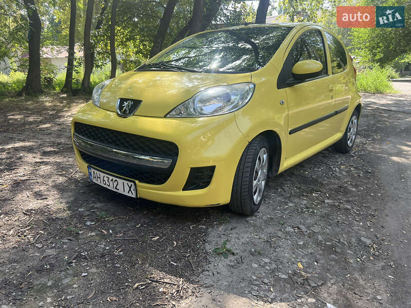 Peugeot 107 2011