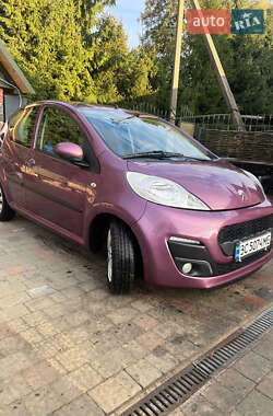 Хетчбек Peugeot 107 2013 в Яворові