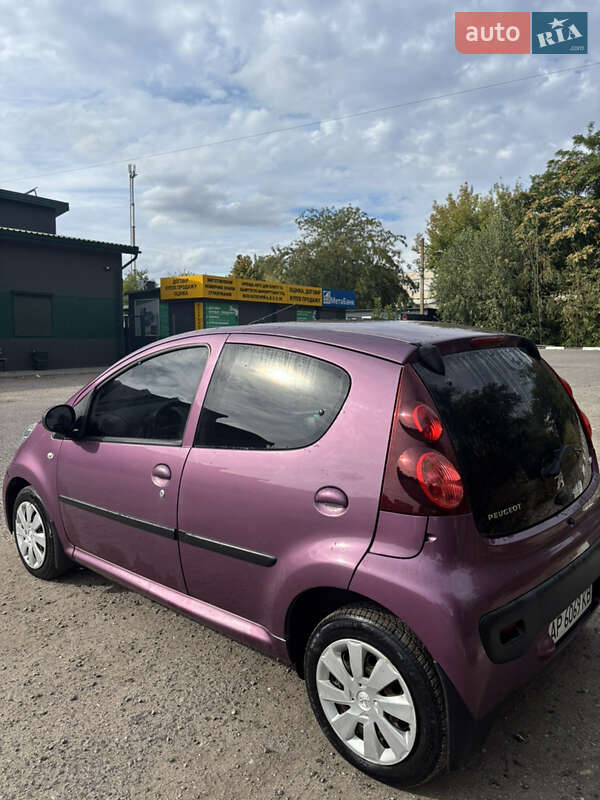 Хэтчбек Peugeot 107 2012 в Запорожье