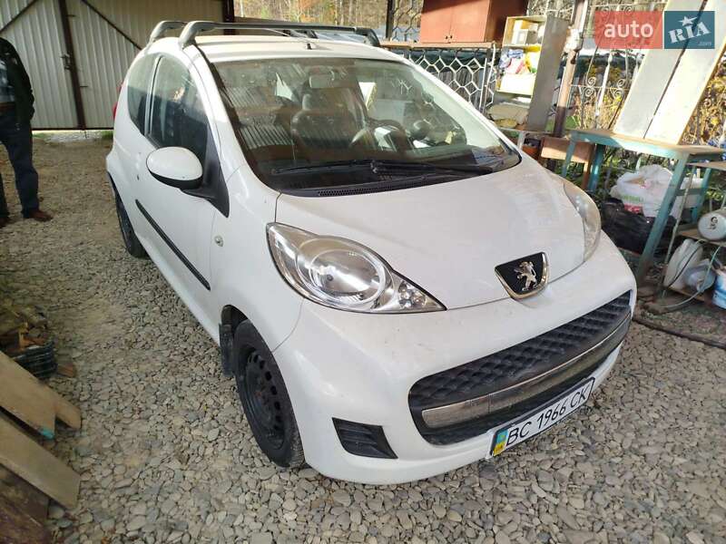 Peugeot 107 2011 Peugeot 107 2011