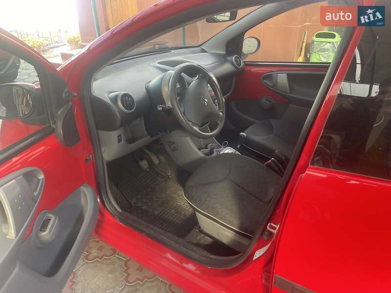 Хэтчбек Peugeot 107 2011 в Черновцах фото 3 Хэтчбек Peugeot 107 2011 в Черновцах