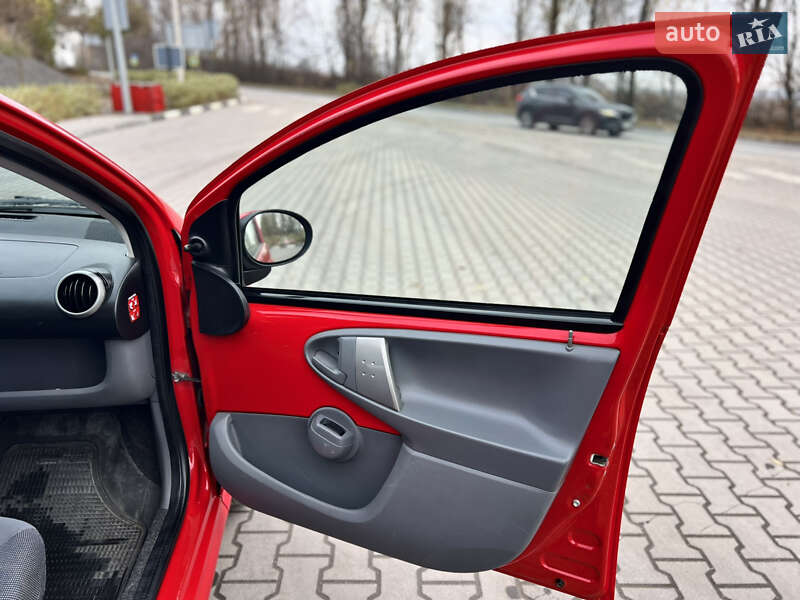 Хэтчбек Peugeot 107 2007 в Хмельницком