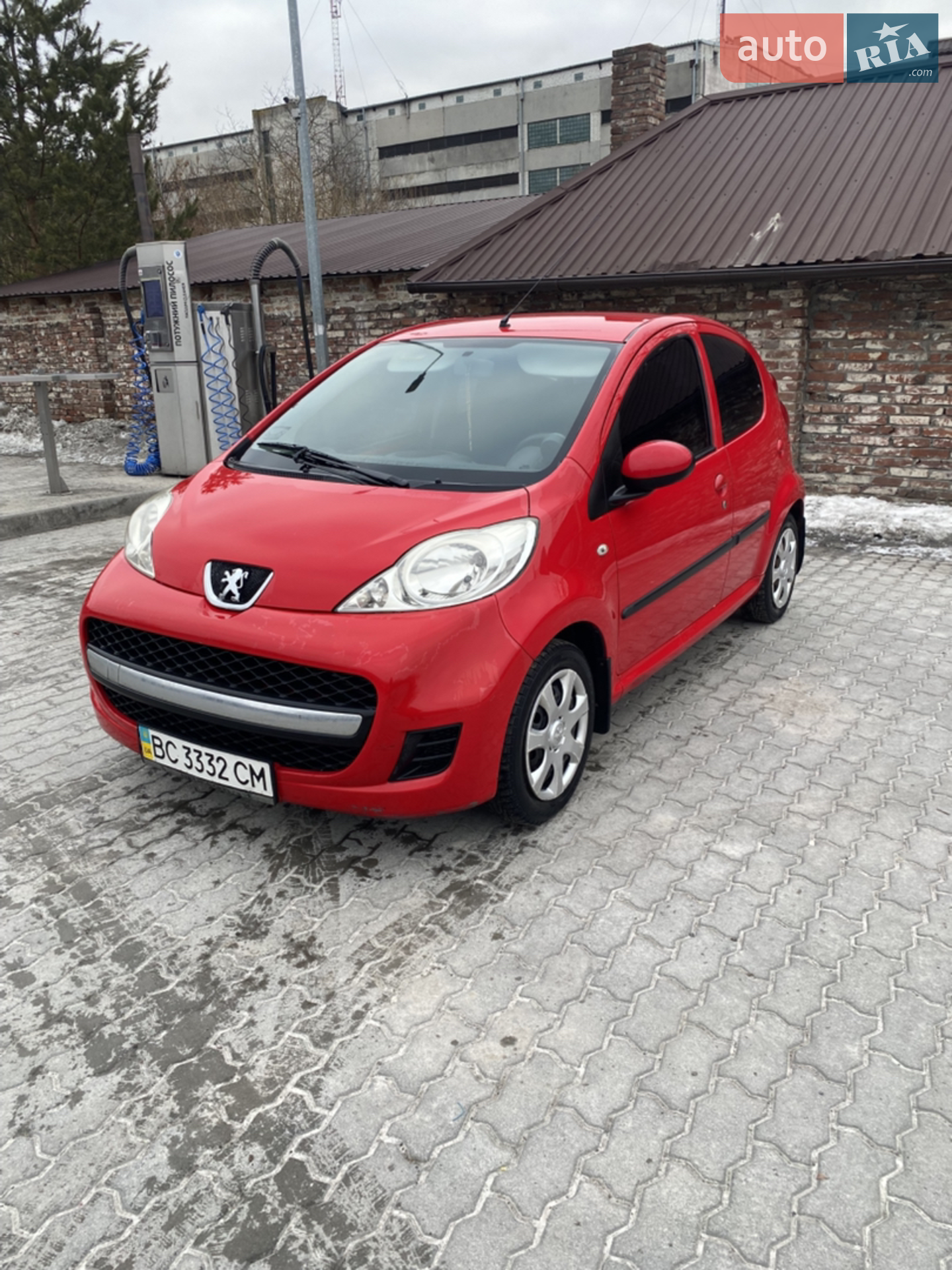 2011 Peugeot 107 - мініатюра 2