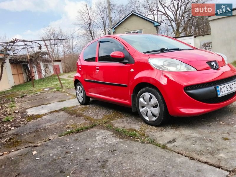 Хэтчбек Peugeot 107 2008 в Богородчанах
