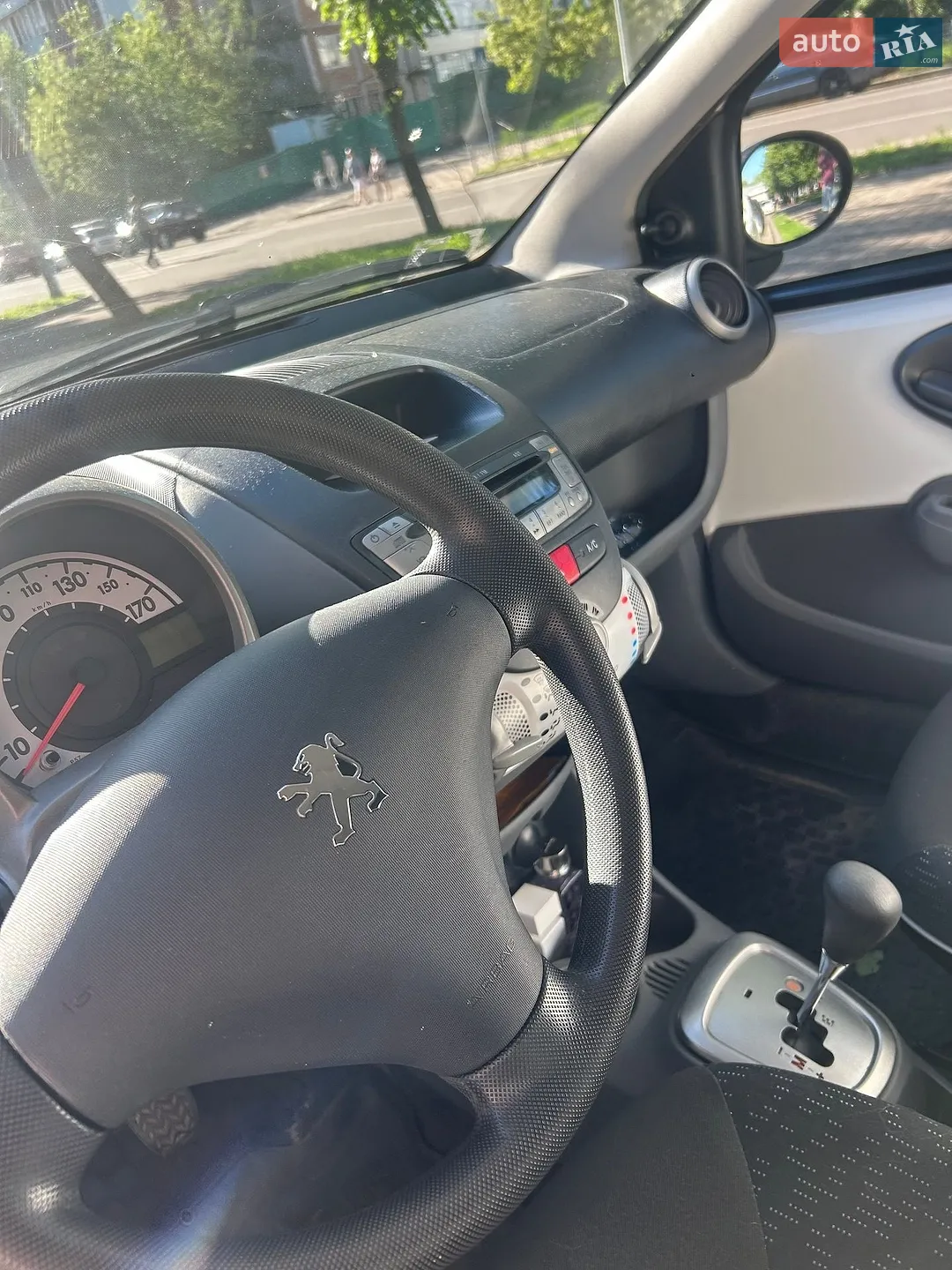 2011 Peugeot 107 - мініатюра 3