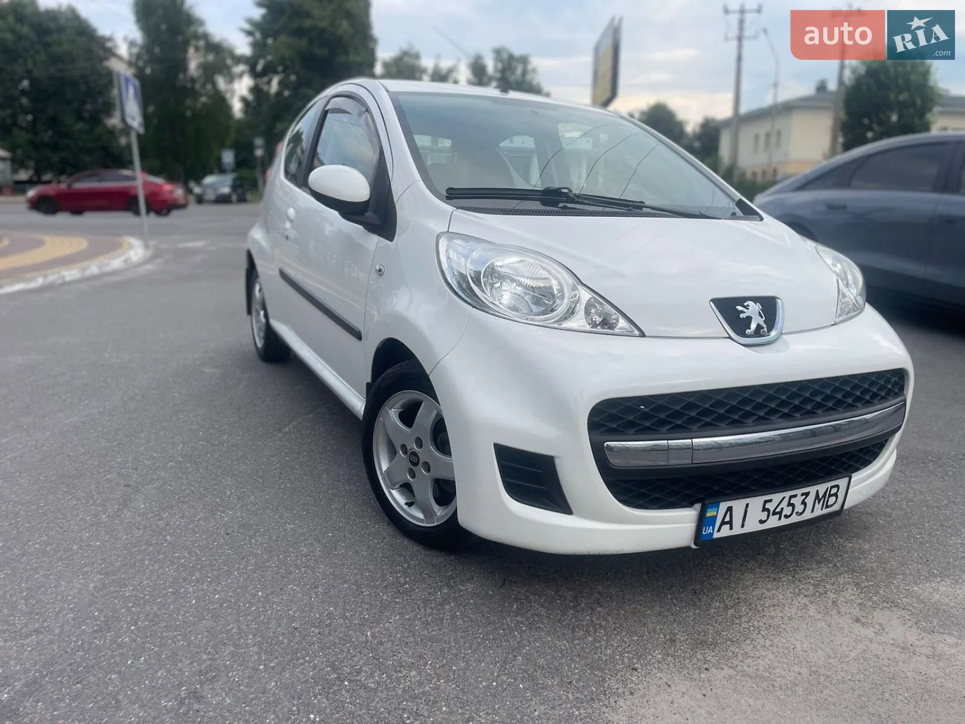 2011 Peugeot 107 - фото 1