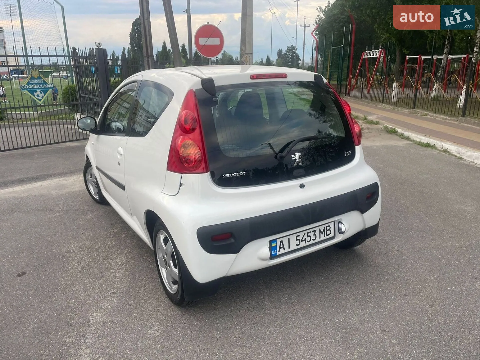 2011 Peugeot 107 - мініатюра 22